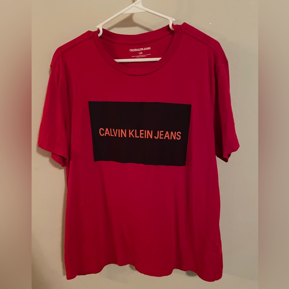 Calvin Klein jeans- red t-shirt